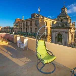 https://sicily-wonderful-villa-bellini.catania-hotels.net